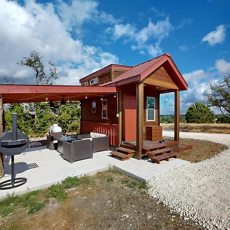 Red Cabin On The Ranch Hotell Harper Exteriör bild