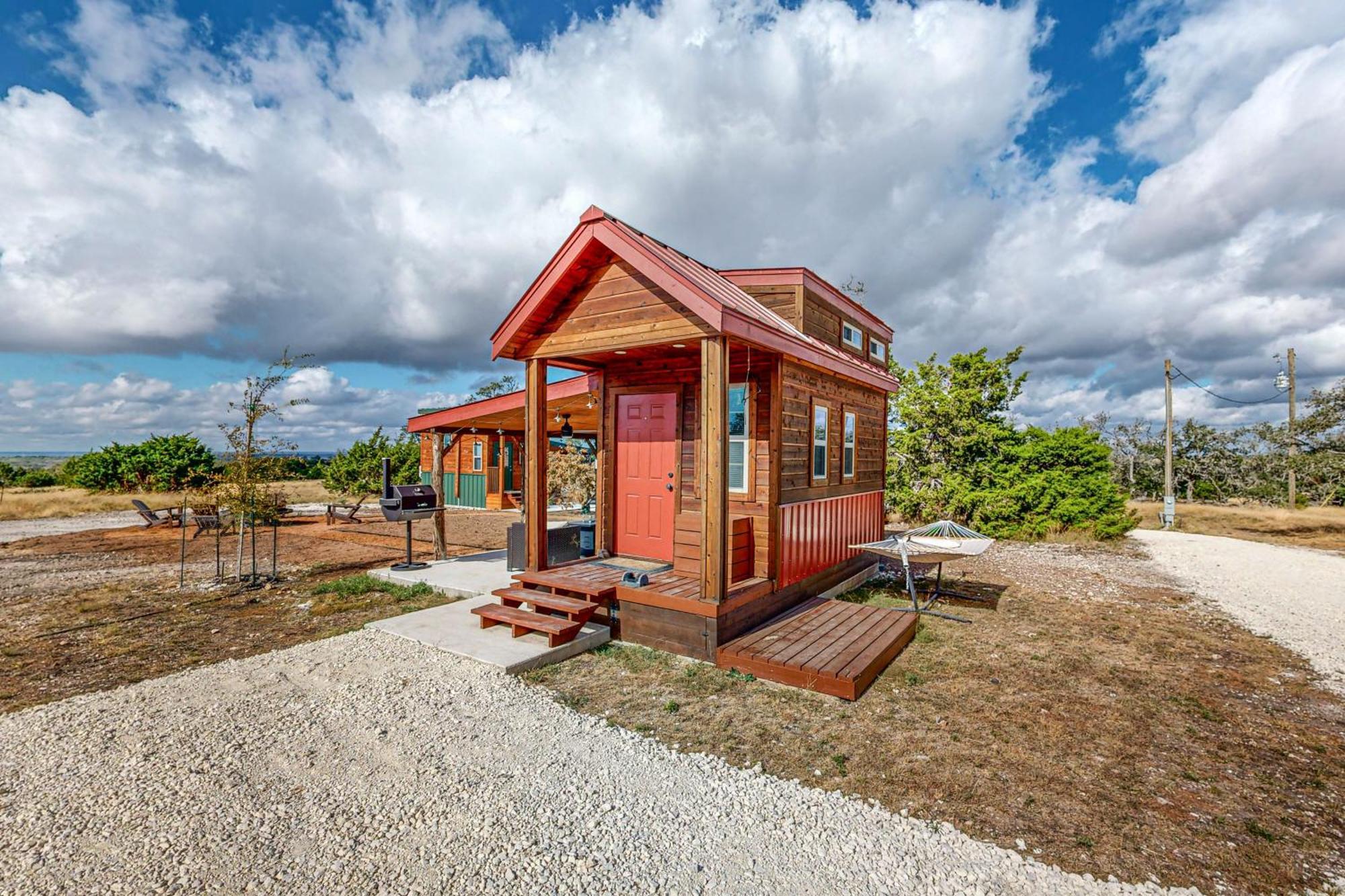 Red Cabin On The Ranch Hotell Harper Exteriör bild